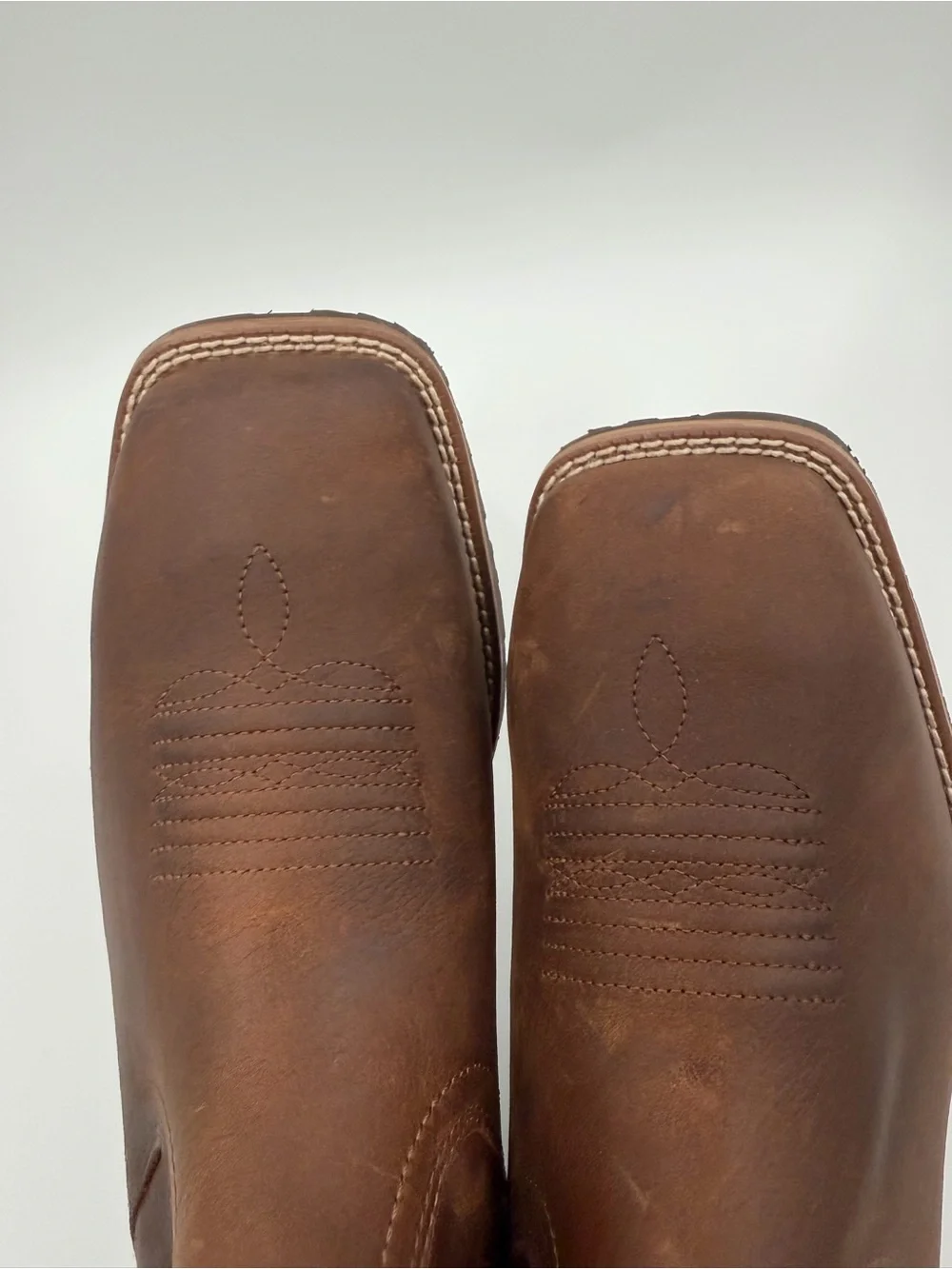 NWT Ariat Hybrid Low Boy Old Earth Leather Boots